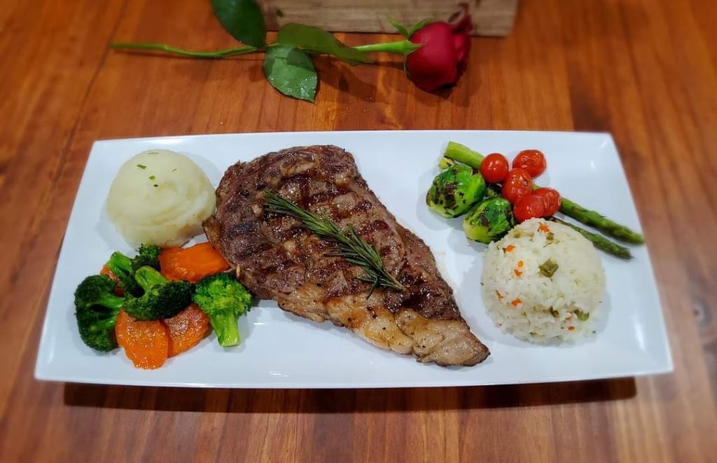 El Quetzal Guatemalan Restaurant | restaurant | 3445 W Lawrence Ave, Chicago, IL 60625, USA | 7739426120 OR +1 773-942-6120