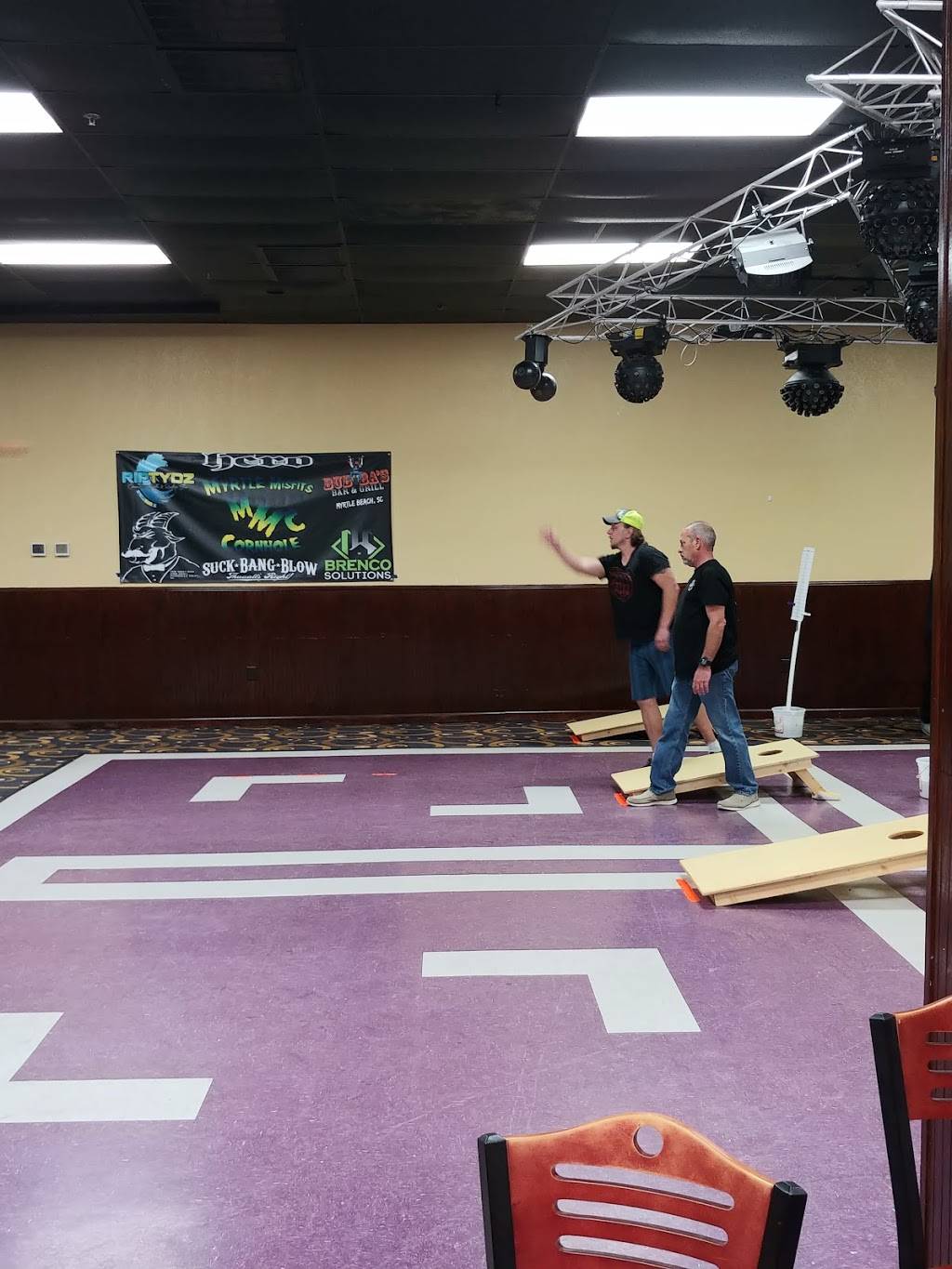 Brick House Restaurant & Lounge | restaurant | 510 US-17 BUS, Surfside Beach, SC 29575, USA | 8432382695 OR +1 843-238-2695