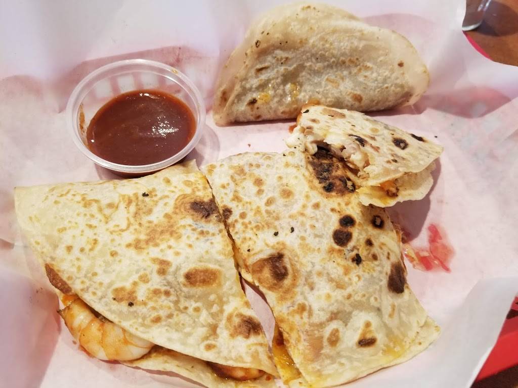 The Quesadillas | restaurant | 2418 N Craycroft Rd, Tucson, AZ 85712, USA | 5202961345 OR +1 520-296-1345