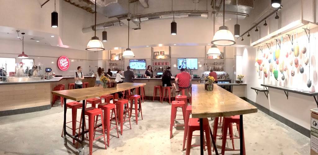 The Local Oyster | restaurant | Quarter Market, 4238 Wilson Blvd Level C, Arlington, VA 22203, USA | 8447482537 OR +1 844-748-2537