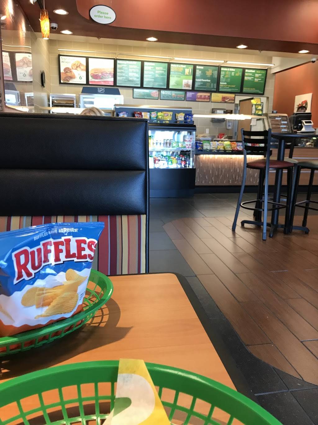 Subway Restaurants | restaurant | 8010 E 106th St, Tulsa, OK 74133, USA | 9183647821 OR +1 918-364-7821