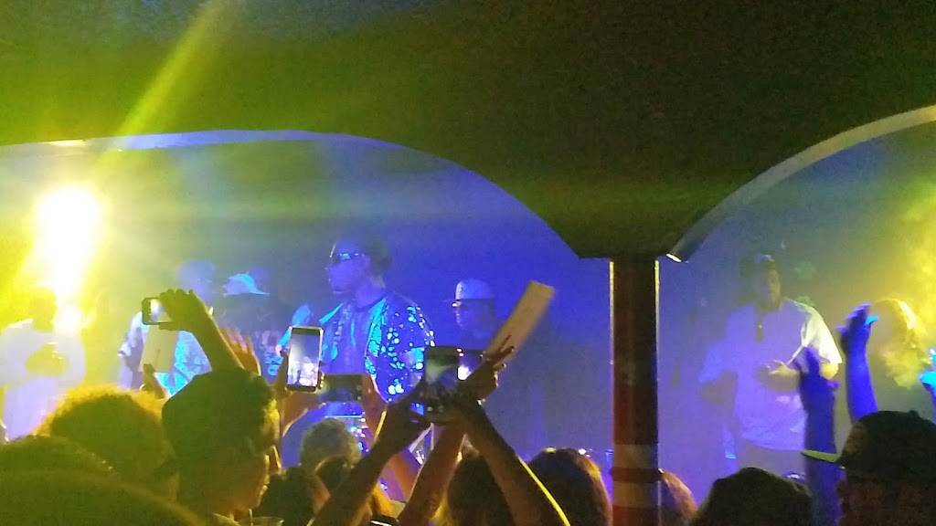 Martys On Newport | restaurant | 14401 Newport Ave, Tustin, CA 92780, USA | 7145441995 OR +1 714-544-1995