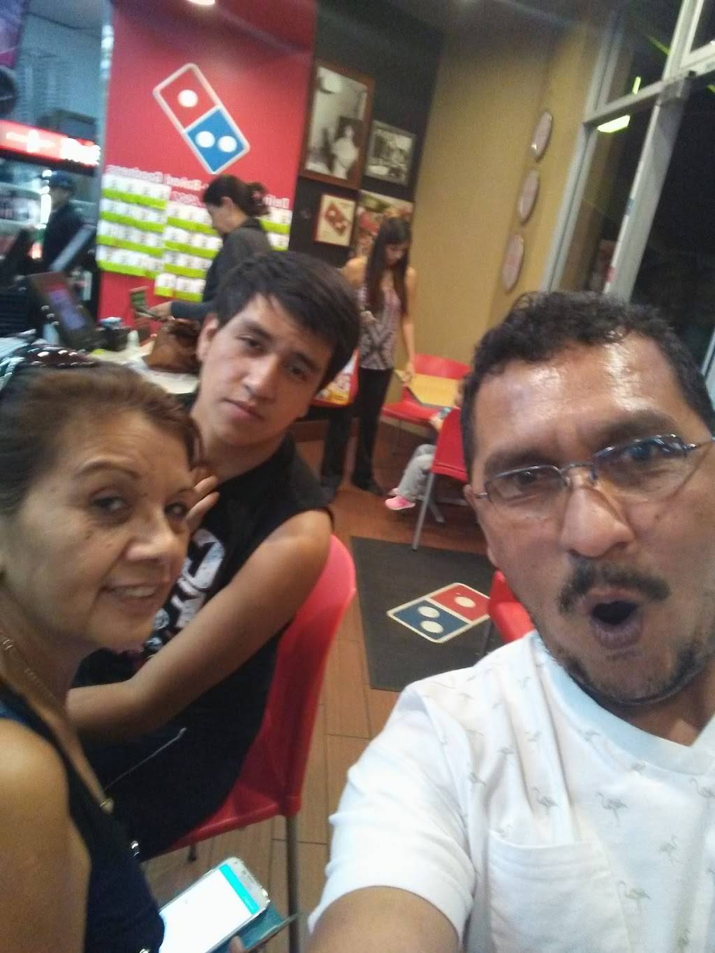 Dominos Pizza | meal delivery | 2015 N Hollywood Way, Burbank, CA 91505, USA | 8189549600 OR +1 818-954-9600