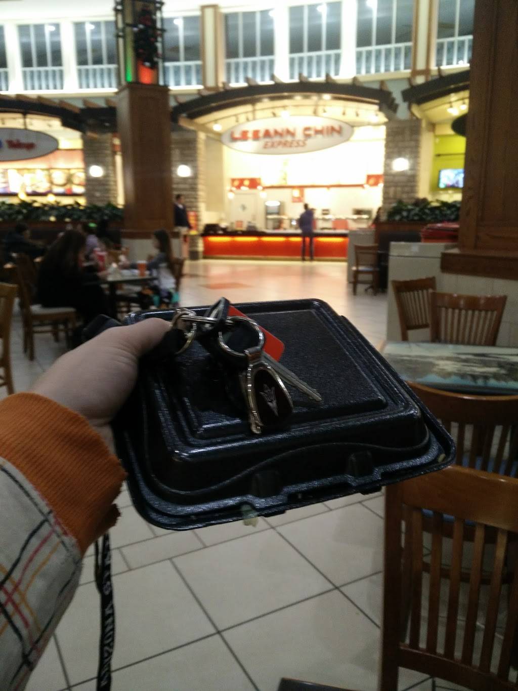 Leeann Chin | meal delivery | 8251 Flying Cloud Dr, Eden Prairie, MN 55344, USA | 9527462200 OR +1 952-746-2200