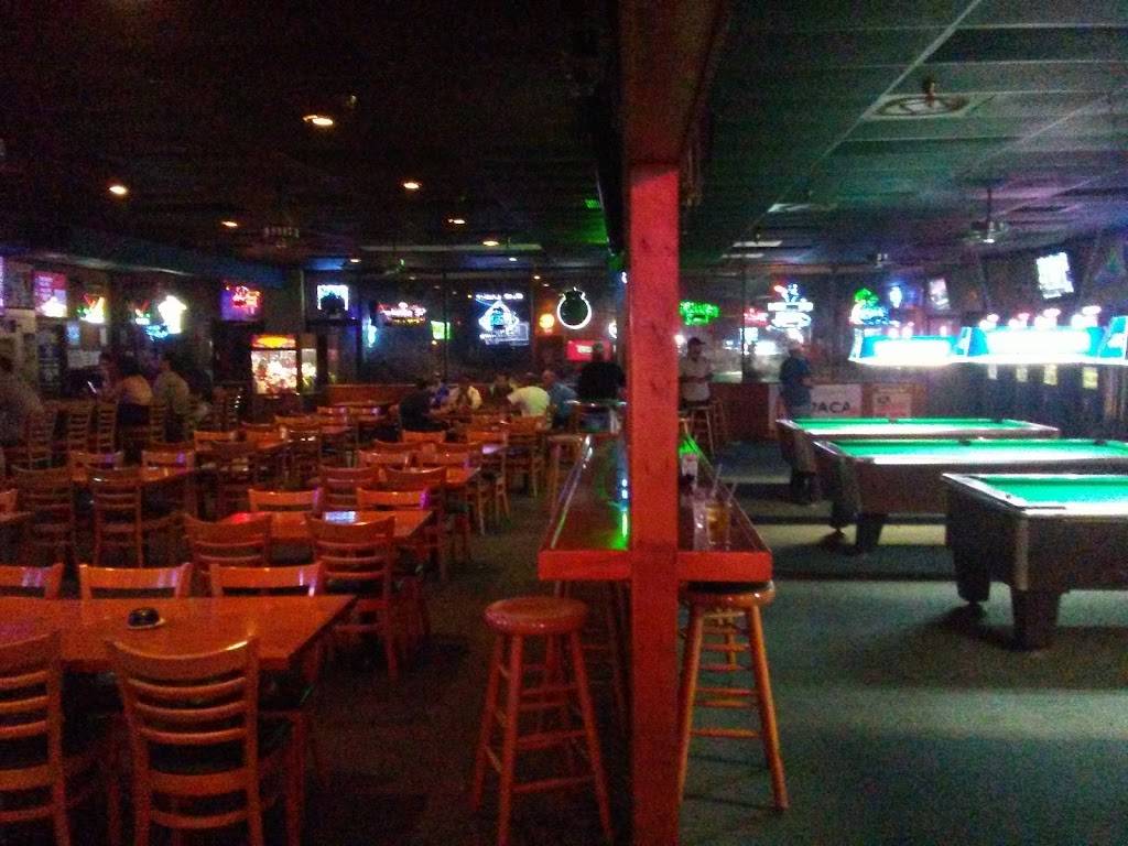 Sports Bar & Grill | restaurant | 1160 94th Ave N, St. Petersburg, FL 33702, USA | 7275772266 OR +1 727-577-2266
