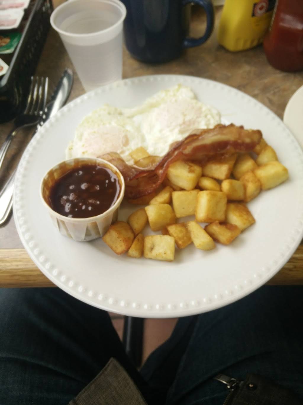 Grill Master & Catering | restaurant | 30 Colonnade Rd, Nepean, ON K2E 7J6, Canada | 6137237769 OR +1 613-723-7769