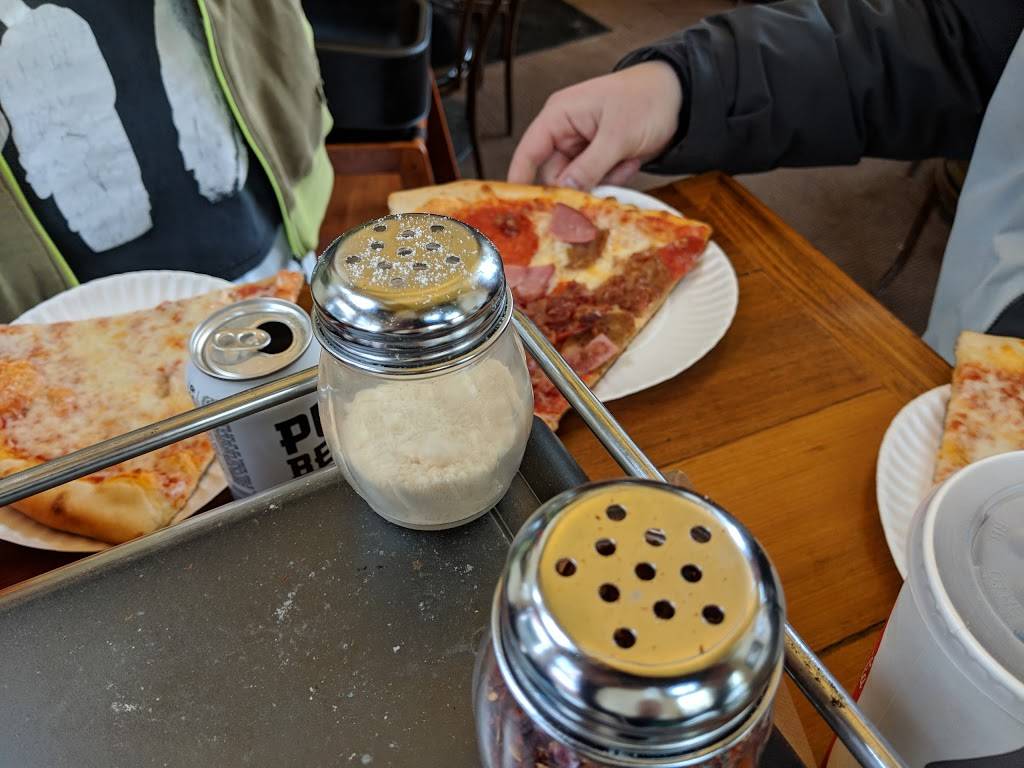 Gustinos Lakeside Pizzeria | restaurant | Ten Mile Cir, Copper Mountain, CO 80443, USA | 9709683222 OR +1 970-968-3222