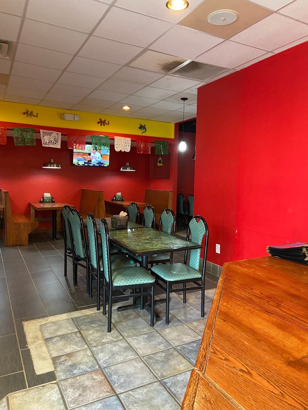 Los Mariachis Mex Restaurant | restaurant | 1102 Laramie St, Manhattan, KS 66502, USA | 7857755999 OR +1 785-775-5999