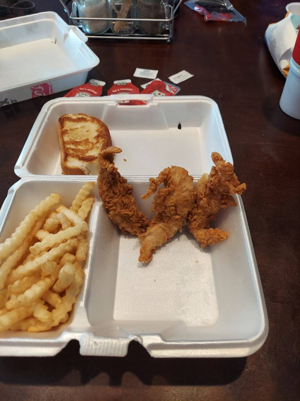 Raising Canes Chicken Fingers | meal takeaway | 10950 Louetta Rd, Houston, TX 77070, USA | 2812510668 OR +1 281-251-0668
