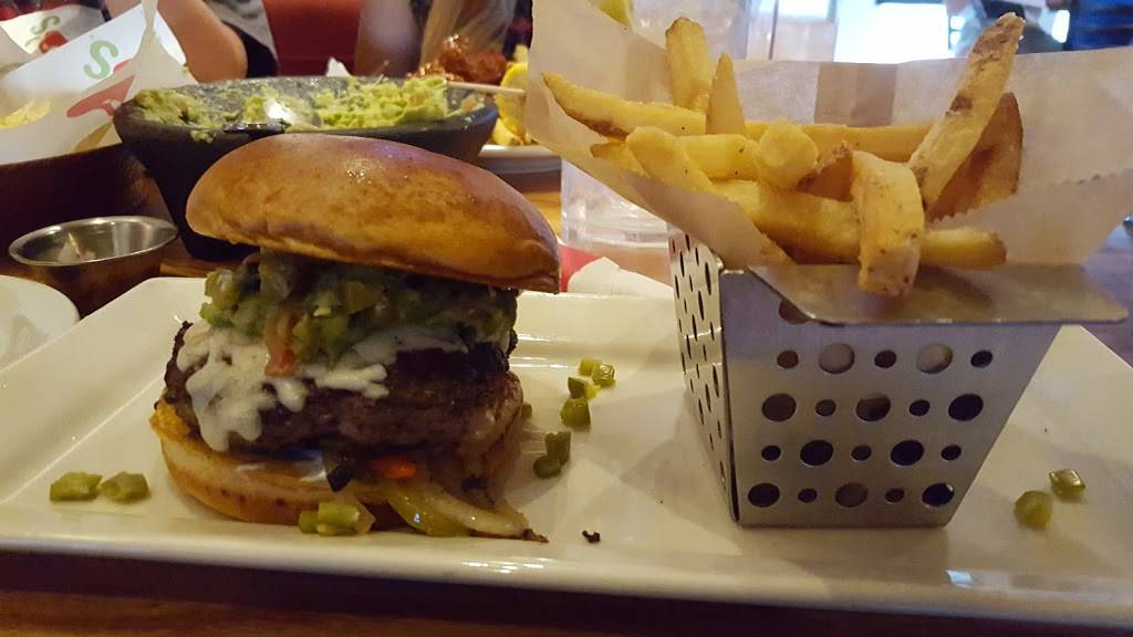Chilis Grill & Bar | restaurant | 5807 N Academy Blvd, Colorado Springs, CO 80918, USA | 7192601788 OR +1 719-260-1788