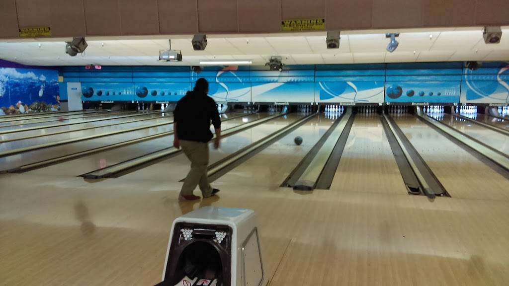 Homestead Bowl & The X Bar | night club | 20990 Homestead Rd, Cupertino, CA 95014, USA | 4082555700 OR +1 408-255-5700