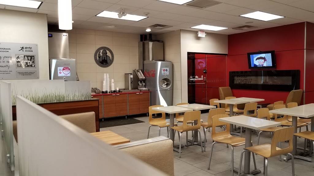 Wendys | restaurant | 1283 Rickert Dr, Naperville, IL 60540, USA | 6307780077 OR +1 630-778-0077