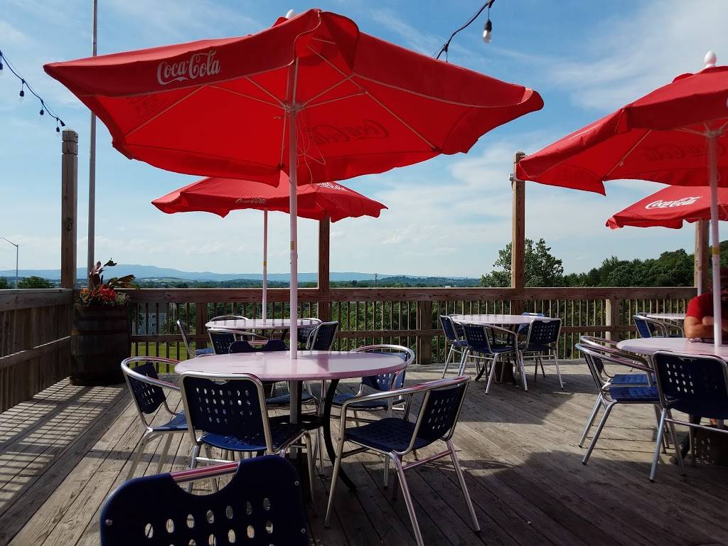 Daves Taverna | restaurant | 810 Port Republic Rd, Harrisonburg, VA 22801, USA | 5408018646 OR +1 540-801-8646