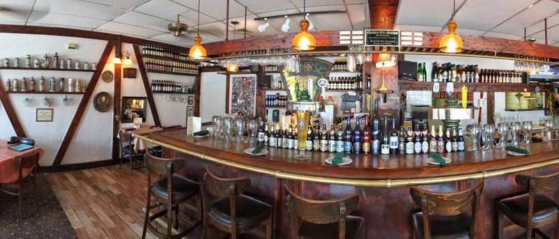 Checkers Old Munchen | restaurant | 2209 E Atlantic Blvd, Pompano Beach, FL 33062, USA | 9547857565 OR +1 954-785-7565