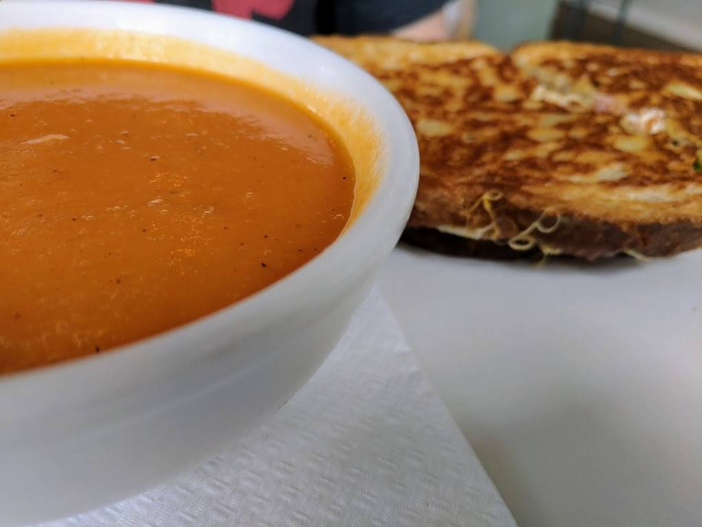 La Shop | cafe | 274 Rue Principale E, Magog, QC J1X 4X5, Canada | 8198432093 OR +1 819-843-2093