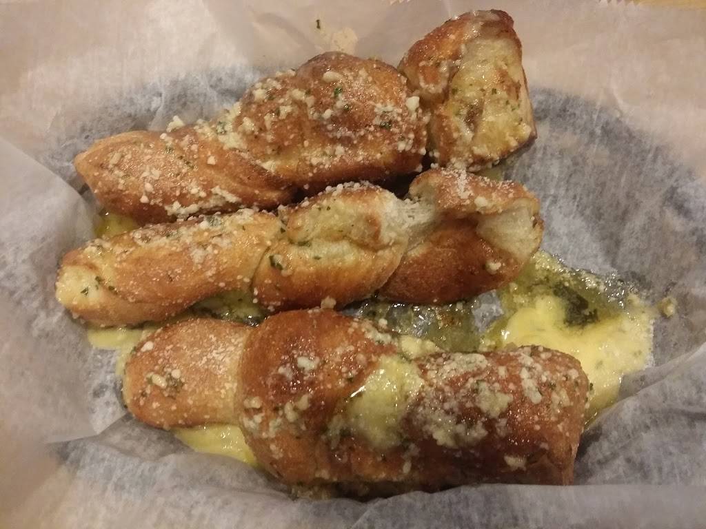 Brozinni Pizzeria | restaurant | 8810 S Emerson Ave # 240, Indianapolis, IN 46237, USA | 3178650911 OR +1 317-865-0911