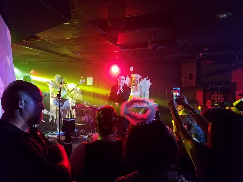 Whiskey Barrel Bar | restaurant | 27 Lafayette Square, Haverhill, MA 01832, USA | 9788915991 OR +1 978-891-5991