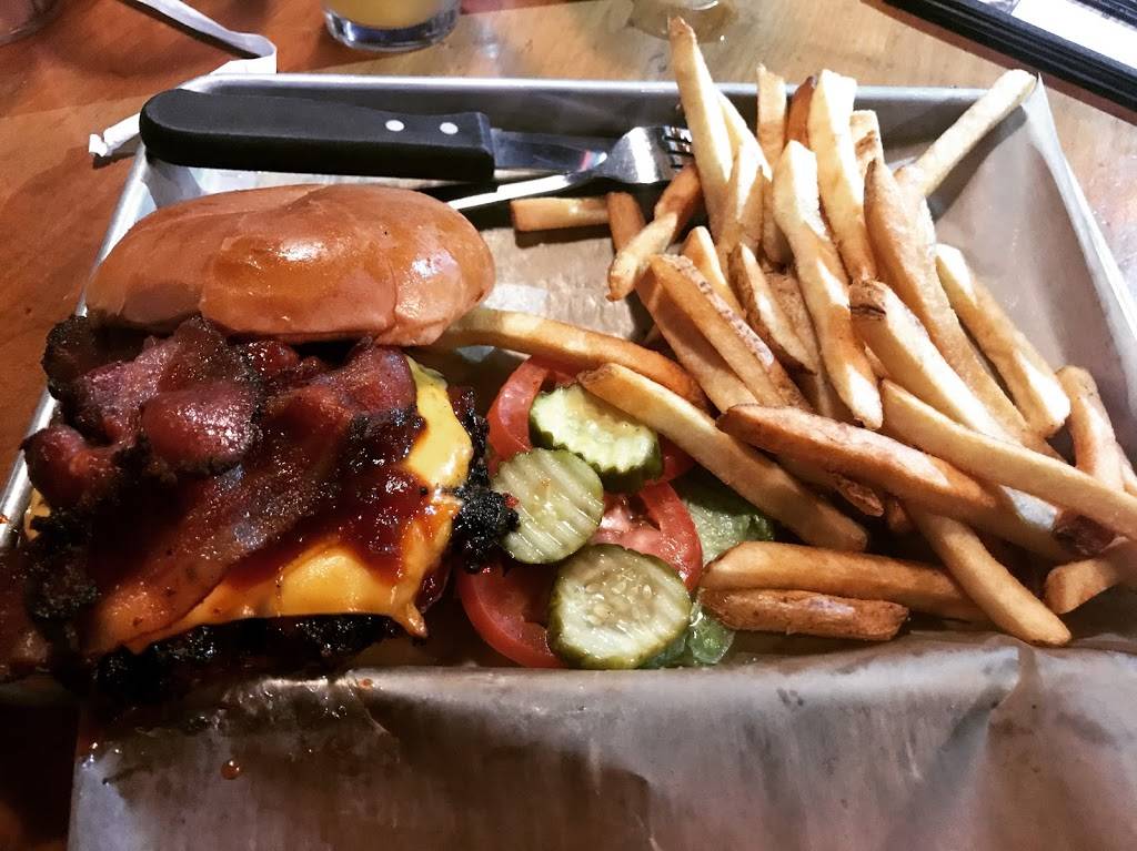 Famous Daves Bar-B-Que | restaurant | 4925 Kietzke Ln, Reno, NV 89509, USA | 7758267427 OR +1 775-826-7427