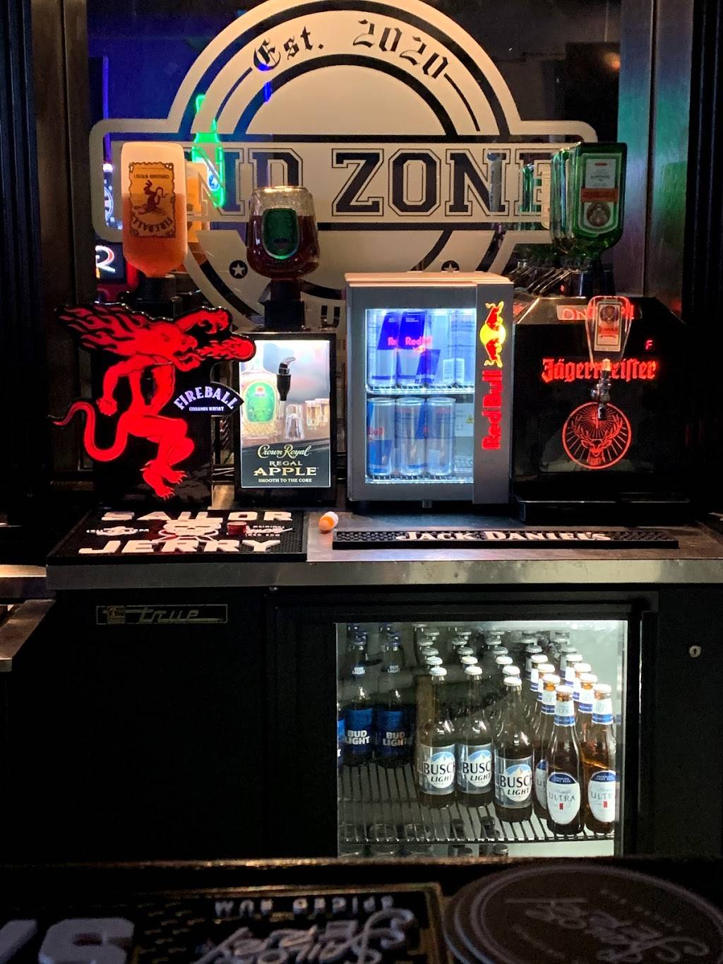 End Zone Lounge | restaurant | 8525 Park Dr, Ralston, NE 68127, USA | 4029169502 OR +1 402-916-9502