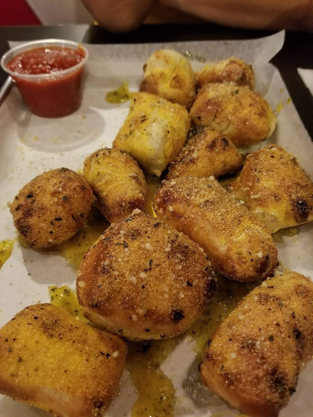 Foxs Pizza Den | restaurant | 1435 Newcastle St, Brunswick, GA 31520, USA | 9122654490 OR +1 912-265-4490