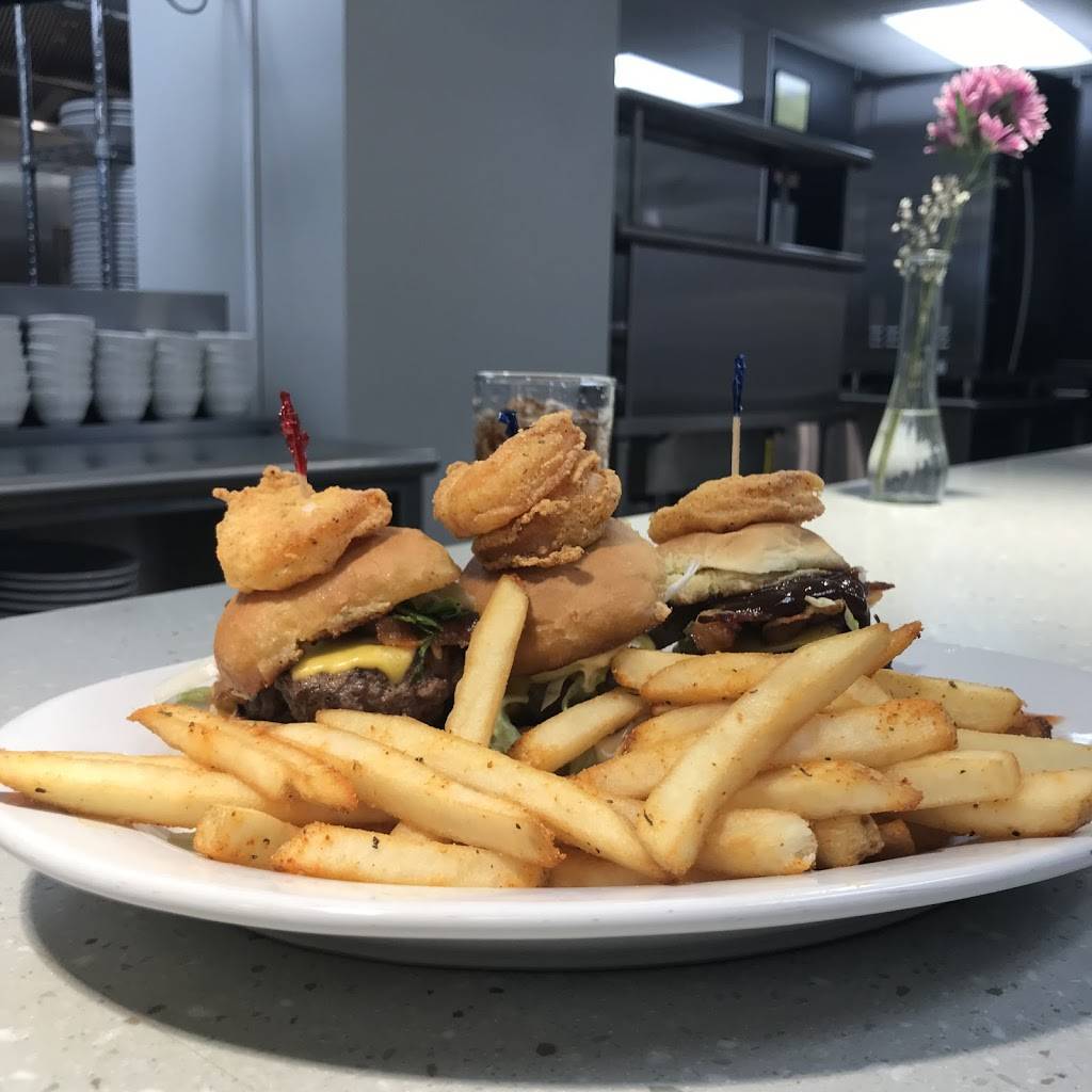 Manna @ Northland | restaurant | 683 Northland Ave, Buffalo, NY 14211, USA | 7162532100 OR +1 716-253-2100