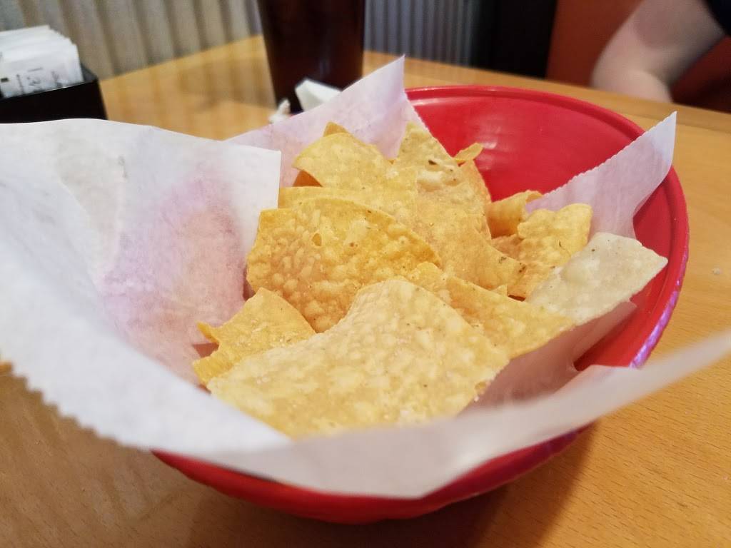 Fiesta Del Rio Mexican Kitchen | restaurant | 854 W Coshocton St, Johnstown, OH 43031, USA | 7409663316 OR +1 740-966-3316