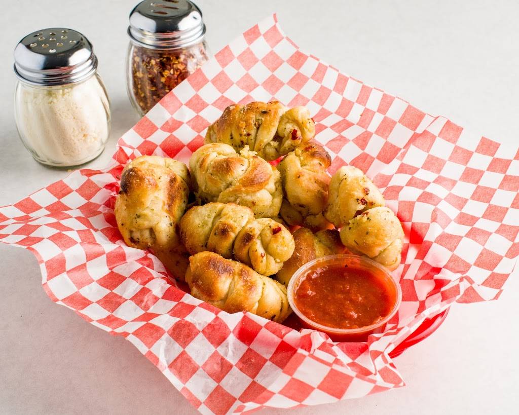 Shortys Pizza | restaurant | 1099 Cannon St E, Hamilton, ON L8L 2J6, Canada | 9053129293 OR +1 905-312-9293