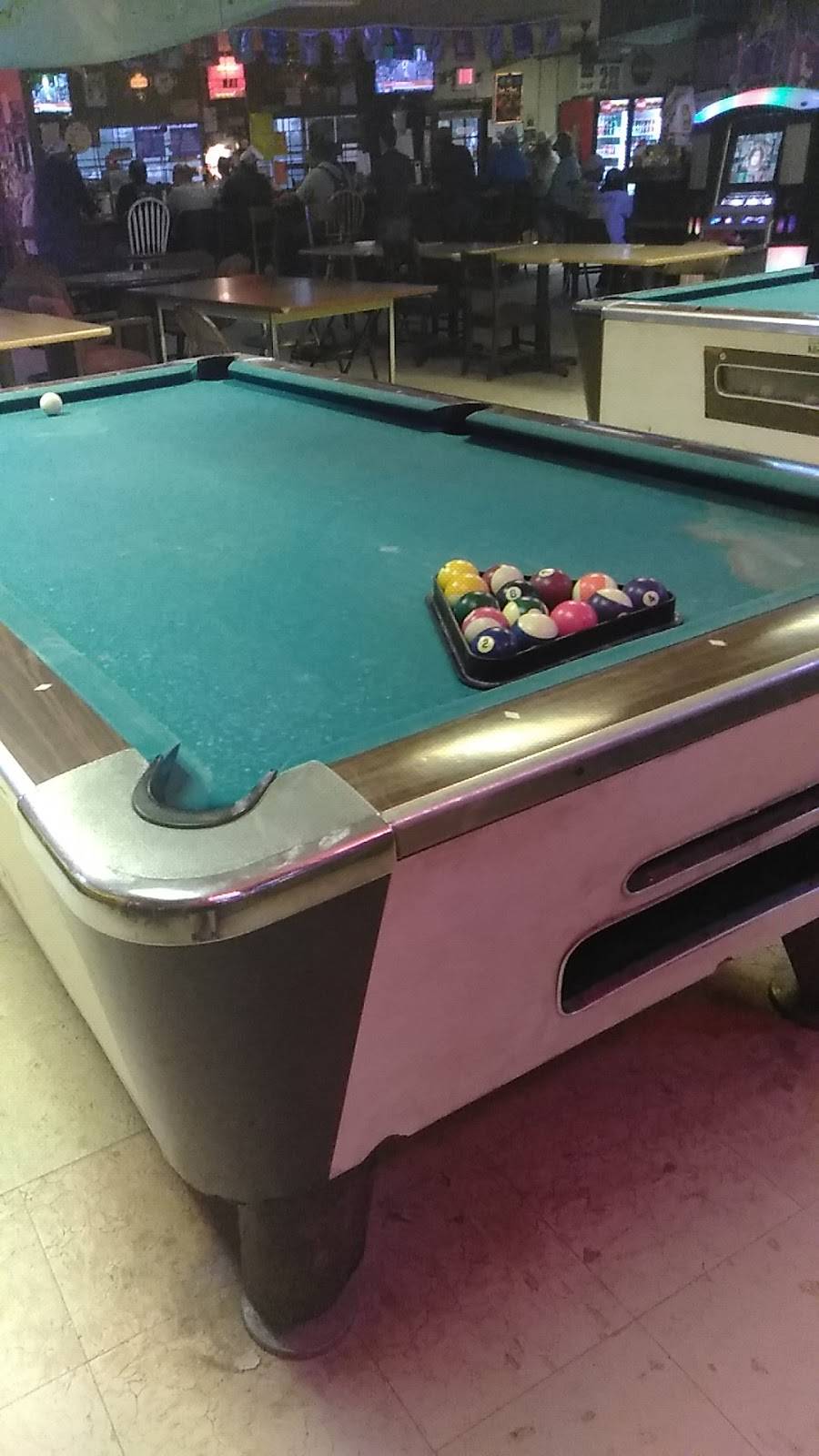 Luensmanns Icehouse and Grill | restaurant | 8810 FM 775, New Berlin, TX 78155, USA | 8304202400 OR +1 830-420-2400