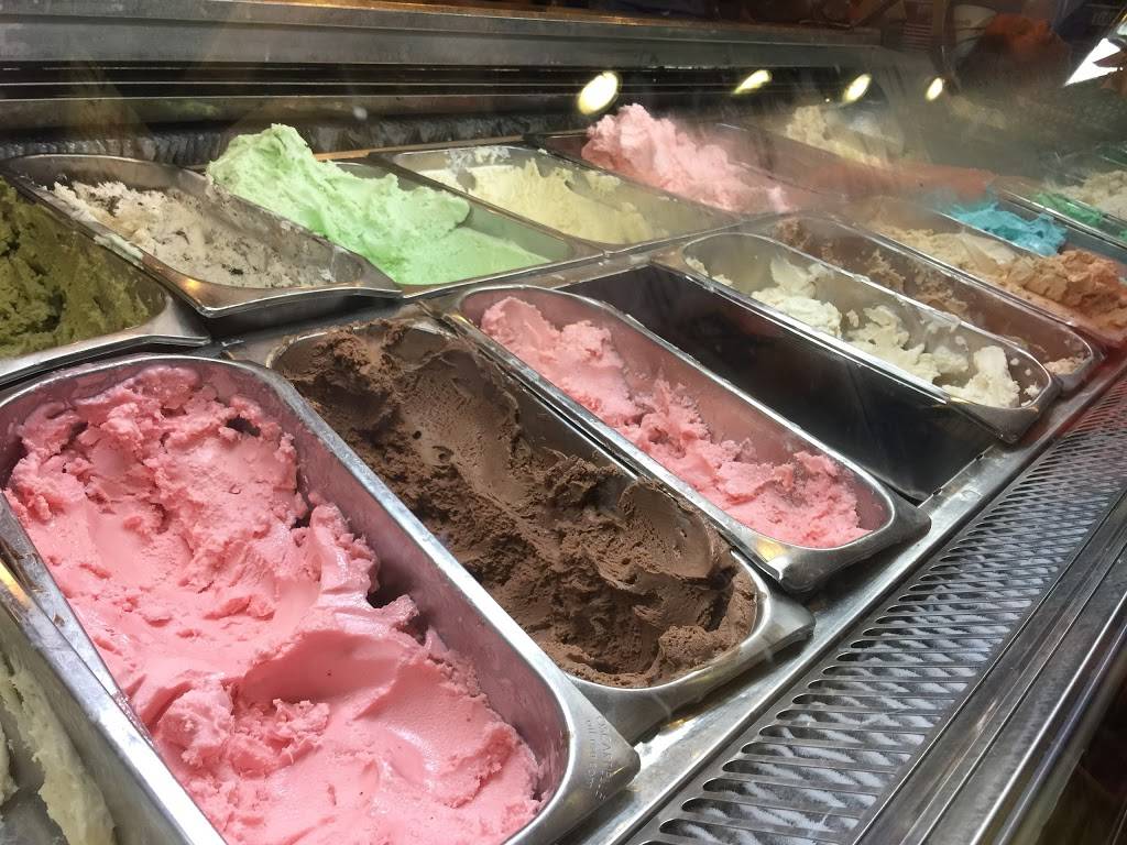 Cold Stone Creamery | bakery | 2341 Richmond Ave, Staten Island, NY 10314, USA | 7189835700 OR +1 718-983-5700