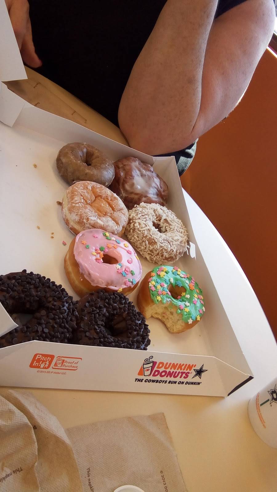 Dunkin | cafe | 1510 W Main St, Lewisville, TX 75067, USA | 2142225436 OR +1 214-222-5436