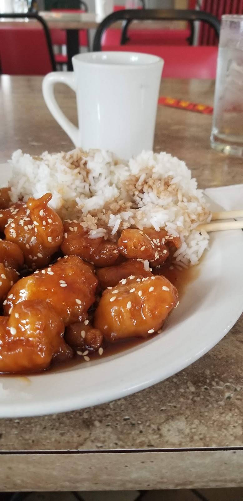 Golden Chow Mein Restaurant | restaurant | 1105 7th St W, St Paul, MN 55102, USA | 6512281276 OR +1 651-228-1276