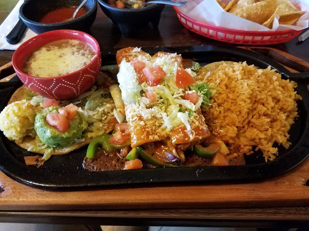 La Fonda De Ofelia | restaurant | 3234 N Palm Ave, Fresno, CA 93704, USA | 5592265435 OR +1 559-226-5435