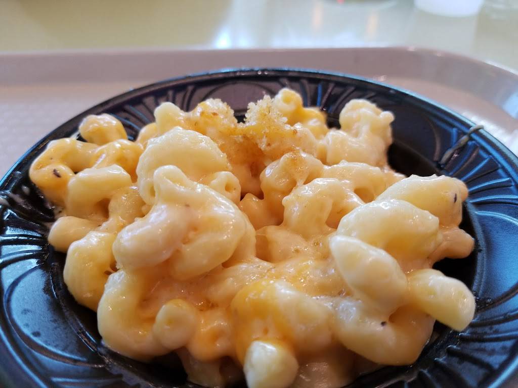 Villa Italian Kitchen | restaurant | 2800 Southcenter Mall Suite Fc4, Seattle, WA 98188, USA | 2062461567 OR +1 206-246-1567