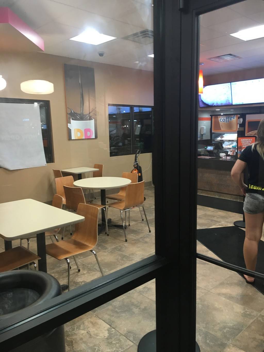 Dunkin | bakery | 4265 24th Ave, Fort Gratiot Twp, MI 48059, USA | 8109372116 OR +1 810-937-2116