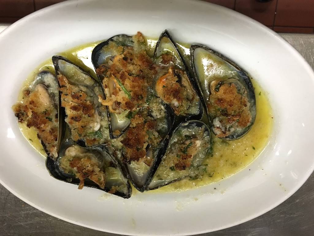 Filomenas | restaurant | 1039 Hempstead Turnpike, Franklin Square, NY 11010, USA | 5164374919 OR +1 516-437-4919