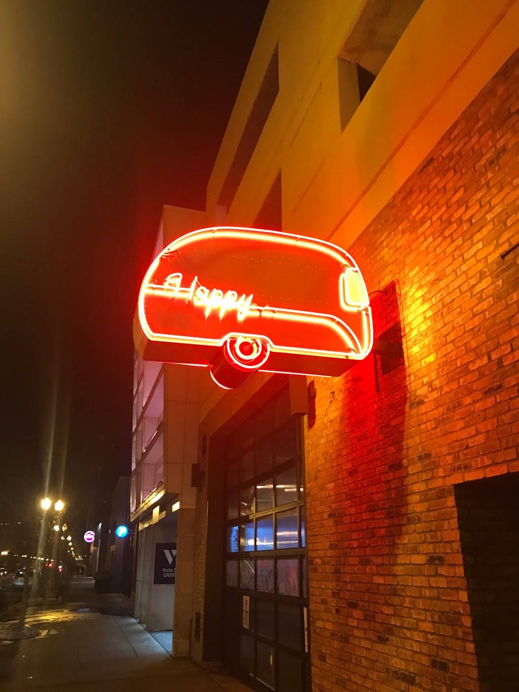 Happy Camper Pizzeria | restaurant | 1209 N Wells St, Chicago, IL 60610, USA | 3123441634 OR +1 312-344-1634