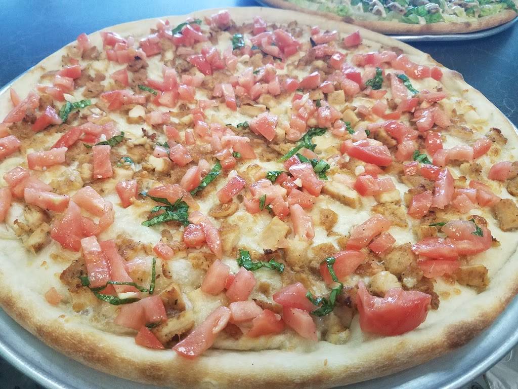 La Bella Pizza | restaurant | 1499 Forest Ave, Staten Island, NY 10302, USA | 7189815508 OR +1 718-981-5508