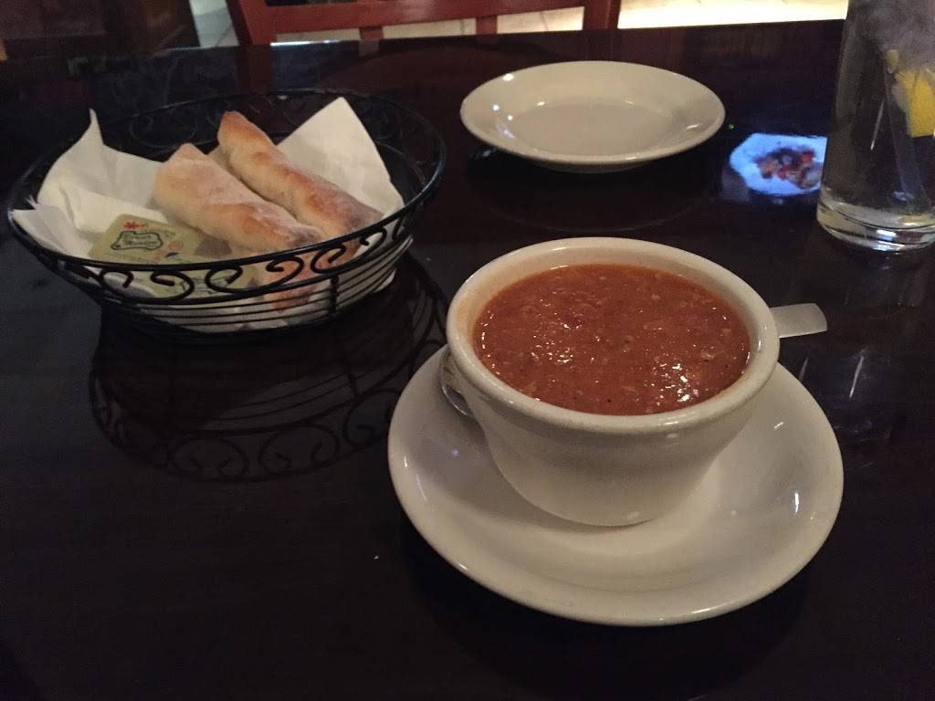 DiPalmas Restaurant & Pizzeria | restaurant | 304 Union Sq, South Main Street, Southbury, CT 06488, USA | 2032643555 OR +1 203-264-3555