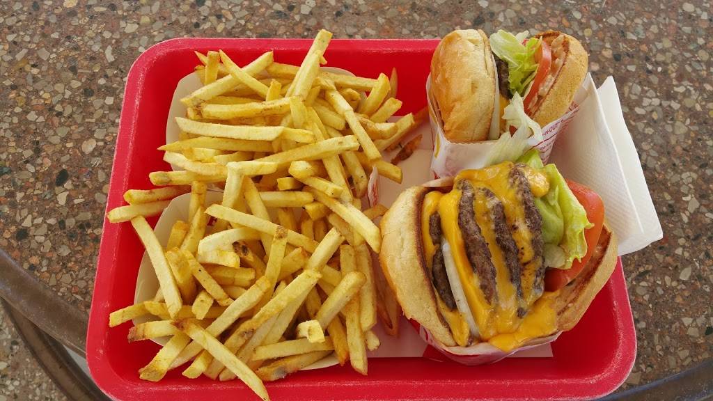 In-N-Out Burger | restaurant | 801 S 4th St, Waco, TX 76706, USA | 8007861000 OR +1 800-786-1000