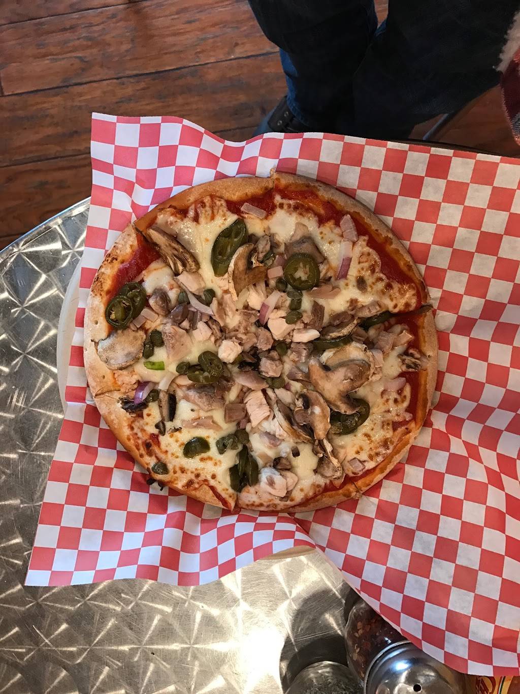 Cannery Pizza Co. | restaurant | 751 Cannery Row #101, Monterey, CA 93940, USA | 8312416958 OR +1 831-241-6958