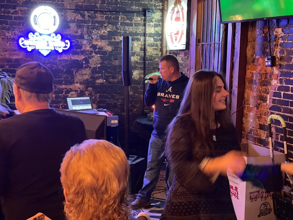 Sheps Bar & Grill | restaurant | 8111 Fairview Rd, Mint Hill, NC 28227, USA | 7048178259 OR +1 704-817-8259