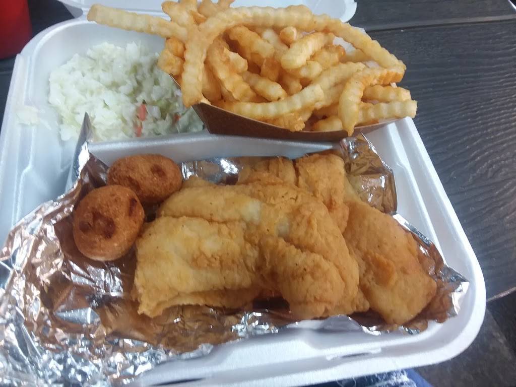 Dinos Drive-In | restaurant | 2929 Havendale Blvd NW, Winter Haven, FL 33881, USA | 8639670230 OR +1 863-967-0230