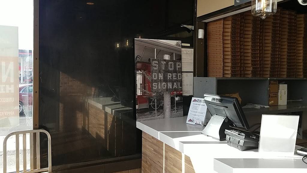 Pizza Hut | meal delivery | 8700 Central Ave SE, Albuquerque, NM 87123, USA | 5052559000 OR +1 505-255-9000