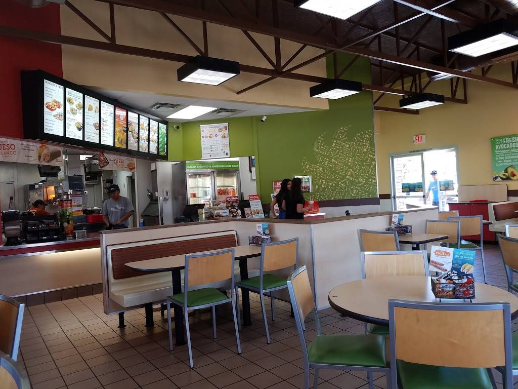 Del Taco | meal takeaway | 28055 Scott Rd, Murrieta, CA 92563, USA | 9513017111 OR +1 951-301-7111