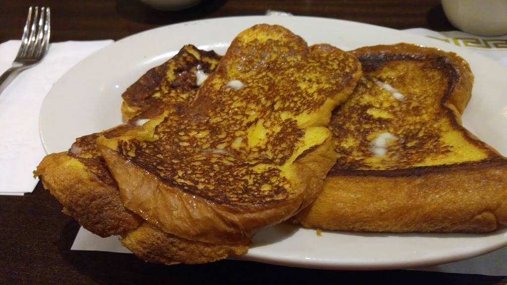 Coach House Diner | restaurant | 55 NJ-4, Hackensack, NJ 07601, USA | 2014884999 OR +1 201-488-4999