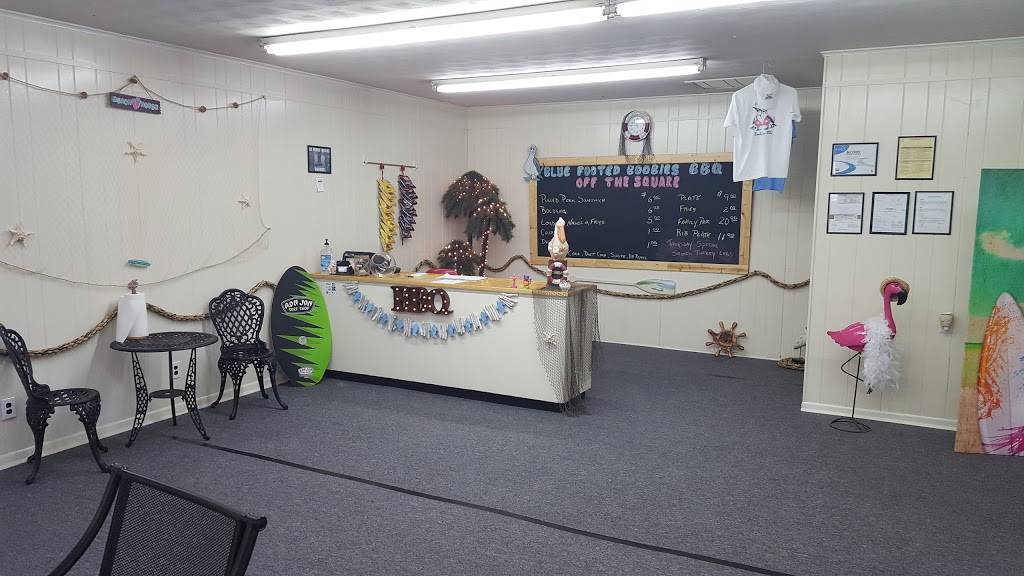 Blue Footed Boobies BBQ Off The Square | restaurant | 142 South Washington St, Ripley, TN 38063, USA | 7314139301 OR +1 731-413-9301