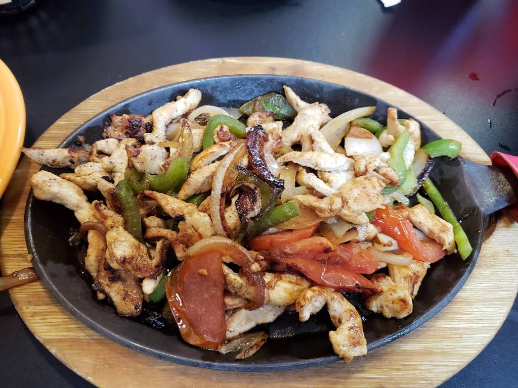 El Sombrero | restaurant | 1529 W Battlefield Rd, Springfield, MO 65807, USA | 4178878810 OR +1 417-887-8810