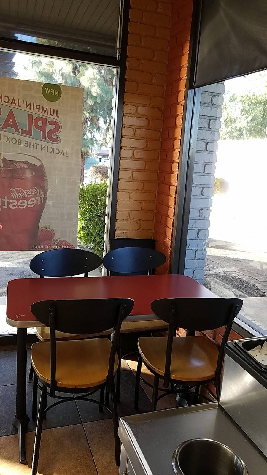 Jack in the Box | restaurant | 18955 W, Soledad Canyon Rd, Canyon Country, CA 91351, USA | 6612524321 OR +1 661-252-4321