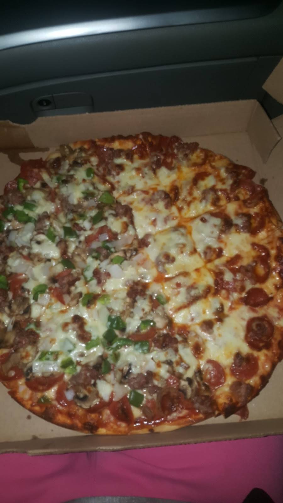 Joes Pizza | restaurant | 3020 E Broad St, Columbus, OH 43209, USA | 6142353035 OR +1 614-235-3035