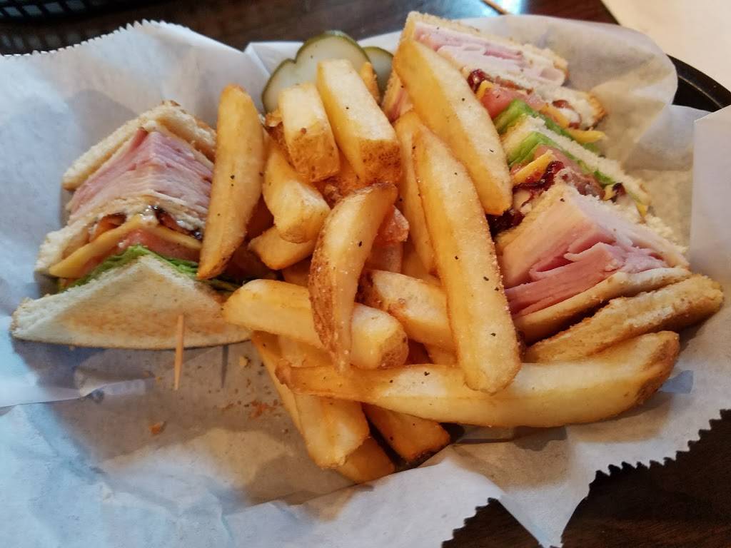 Mill Iron Grill | restaurant | 10190 Stewartsville Rd, Goodview, VA 24095, USA | 5408904766 OR +1 540-890-4766